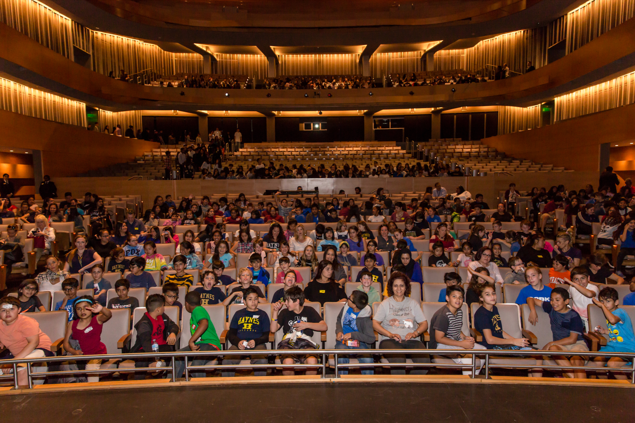 Audience-K-12-Student-Matinee-Interior-Soraya